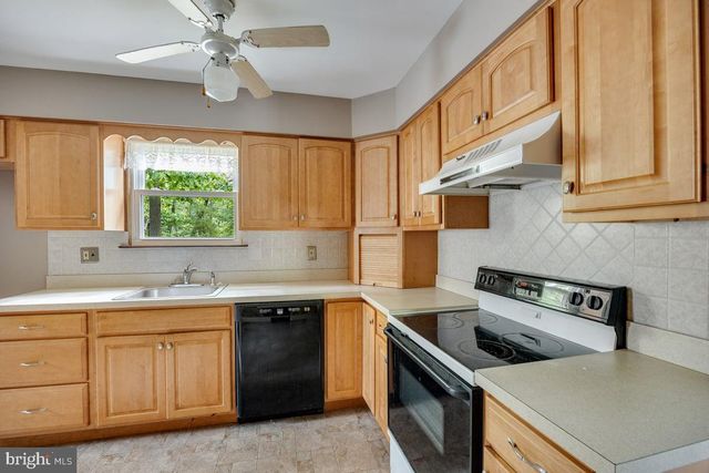 1088 LINCOLN AVE, Atco, NJ 08004