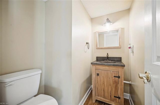 1209 Course View CIR, Virginia Beach, VA 23455