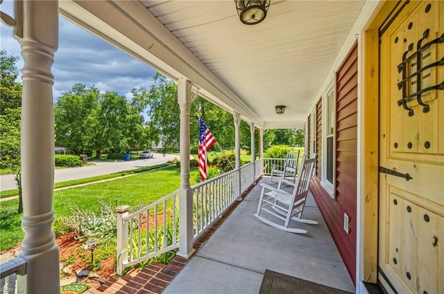1209 Course View CIR, Virginia Beach, VA 23455