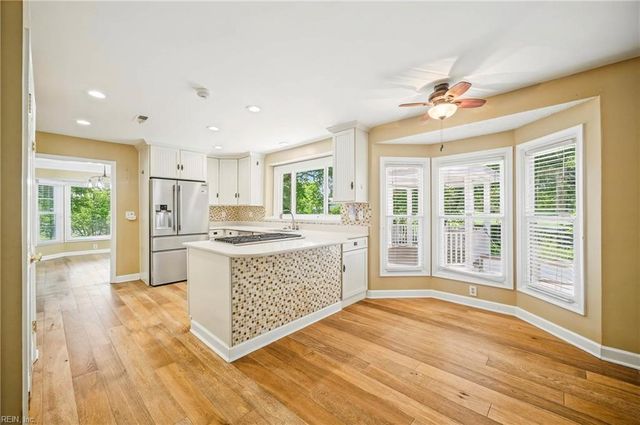 1209 Course View CIR, Virginia Beach, VA 23455