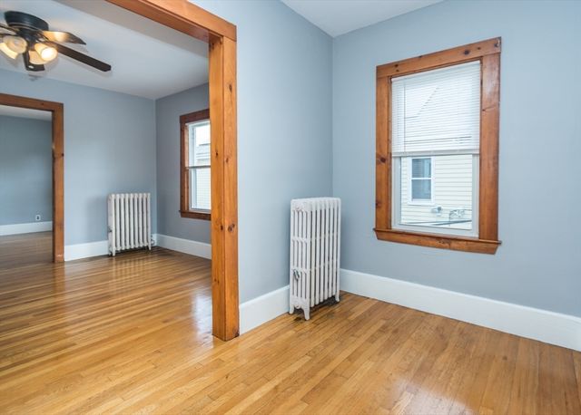 137 Evans 1, Watertown, MA 02472