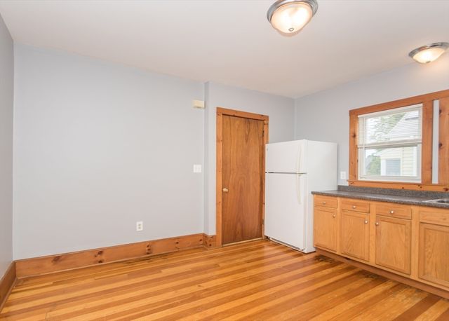 137 Evans 1, Watertown, MA 02472