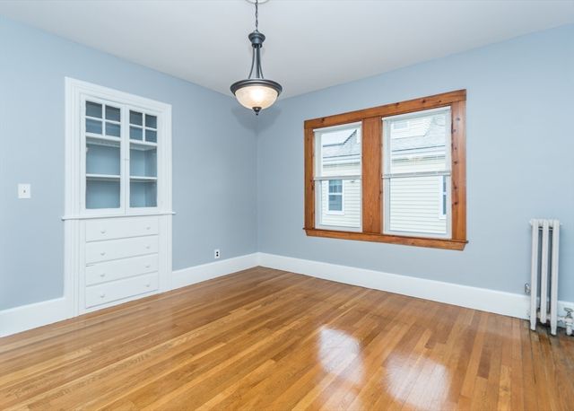 137 Evans 1, Watertown, MA 02472