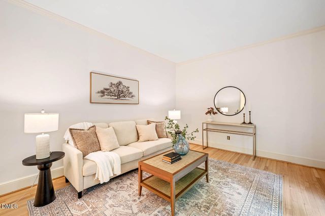 105 Bristol Drive, Chapel Hill, NC 27516