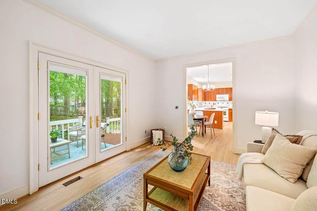 105 Bristol Drive, Chapel Hill, NC 27516