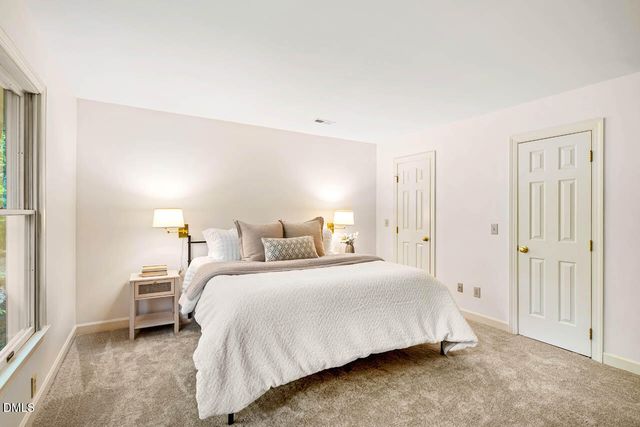 105 Bristol Drive, Chapel Hill, NC 27516