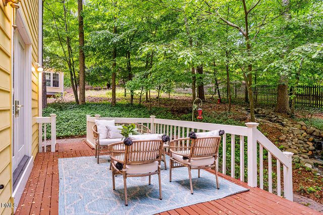 105 Bristol Drive, Chapel Hill, NC 27516