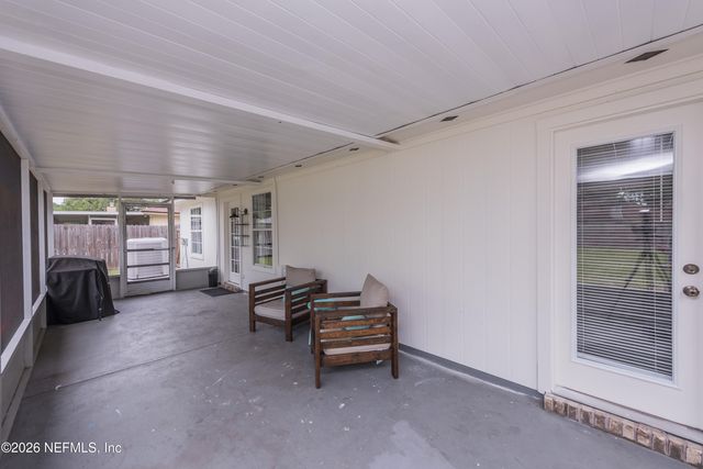 1600 COUNTRY CHARM Lane W, Jacksonville, FL 32225