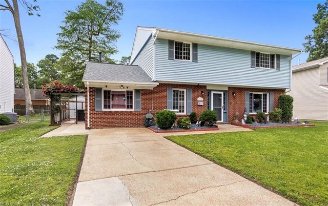 821 Greenwich LN, Newport News, VA 23601