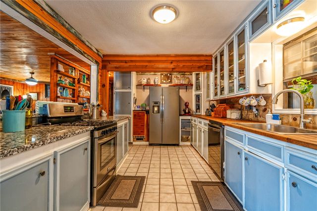 4325 Violet, Corpus Christi, TX 78410