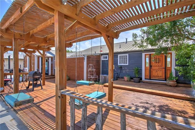 4325 Violet, Corpus Christi, TX 78410