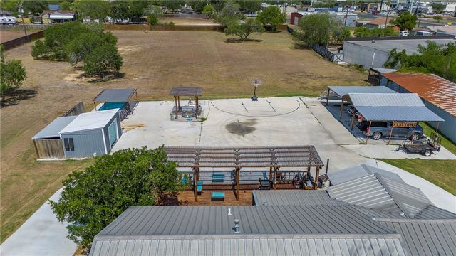 4325 Violet, Corpus Christi, TX 78410