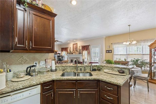 3075 Zermatt Way, Snellville, GA 30078