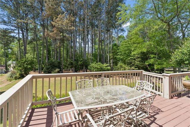 3075 Zermatt Way, Snellville, GA 30078