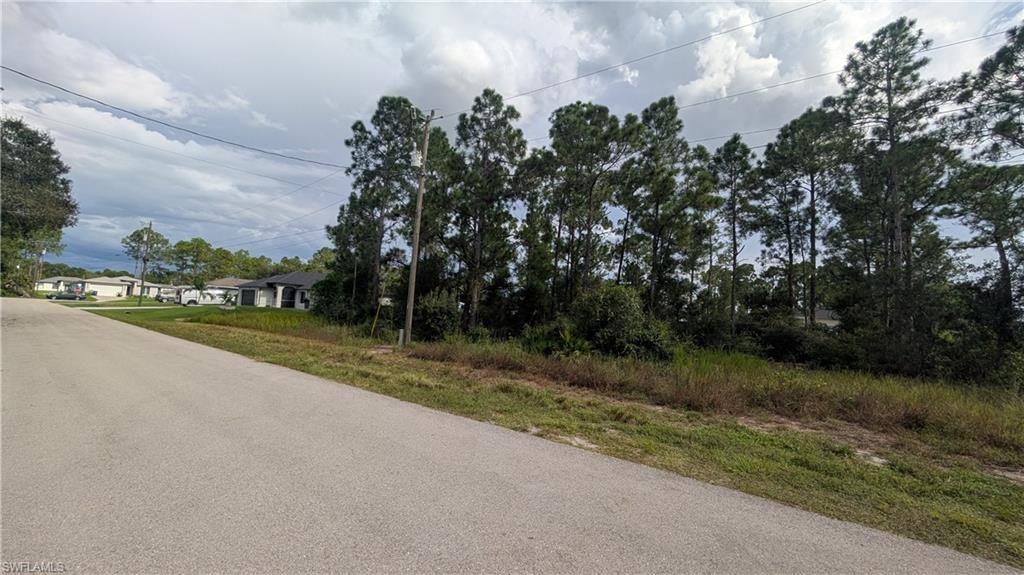 852 Calhoun ST E, LEHIGH ACRES, FL 33974 — photo 4