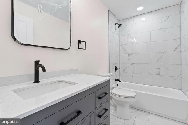 505 N CARROLLTON AVE, Baltimore, MD 21223