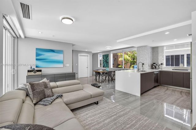 700 NE 14th Avenue 311, Fort Lauderdale, FL 33304