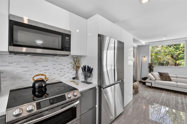 700 NE 14th Avenue 311, Fort Lauderdale, FL 33304