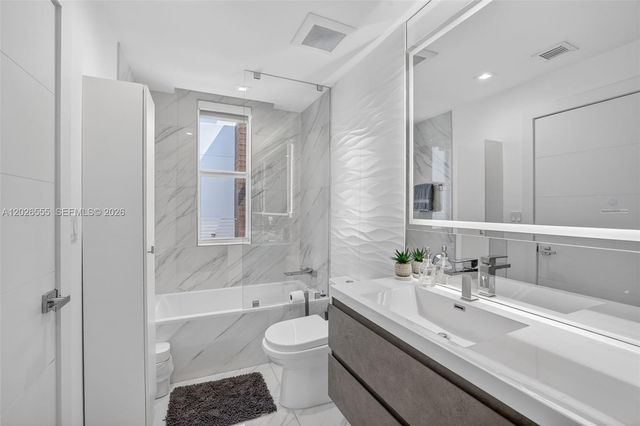 700 NE 14th Avenue 311, Fort Lauderdale, FL 33304