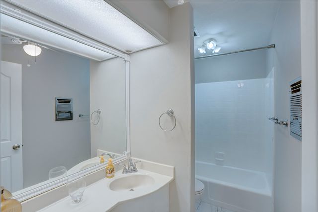 4905 Tracy Drive, Haltom City, TX 76117