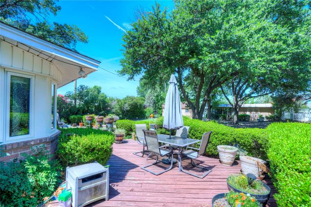 4905 Tracy Drive, Haltom City, TX 76117