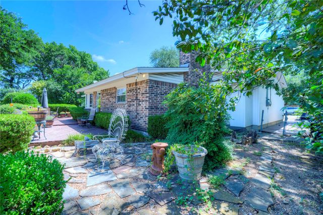 4905 Tracy Drive, Haltom City, TX 76117
