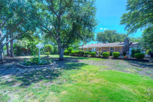 4905 Tracy Drive, Haltom City, TX 76117