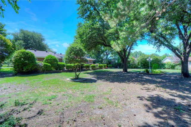 4905 Tracy Drive, Haltom City, TX 76117