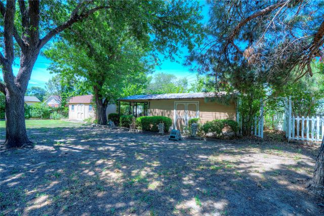 4905 Tracy Drive, Haltom City, TX 76117