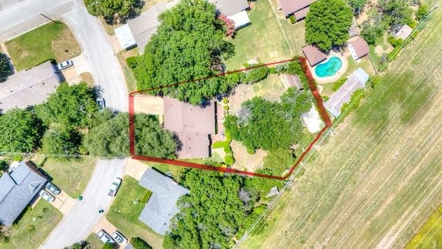 4905 Tracy Drive, Haltom City, TX 76117