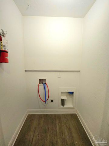 313 N Navy Blvd 1B, Pensacola, FL 32507