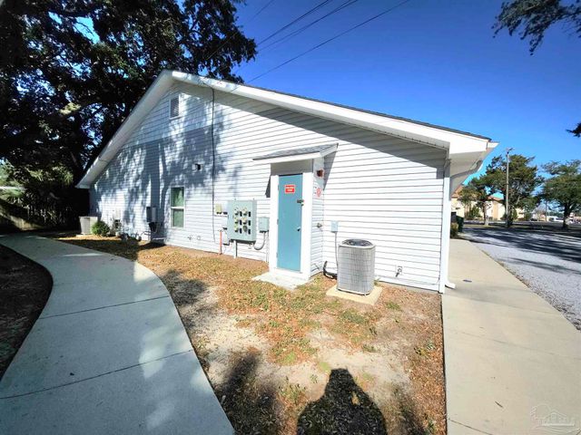 313 N Navy Blvd 1B, Pensacola, FL 32507