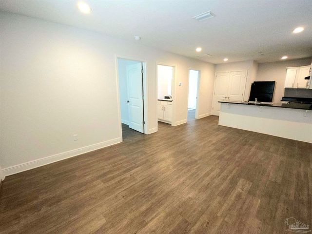 313 N Navy Blvd 1B, Pensacola, FL 32507