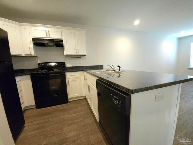 313 N Navy Blvd 1B, Pensacola, FL 32507