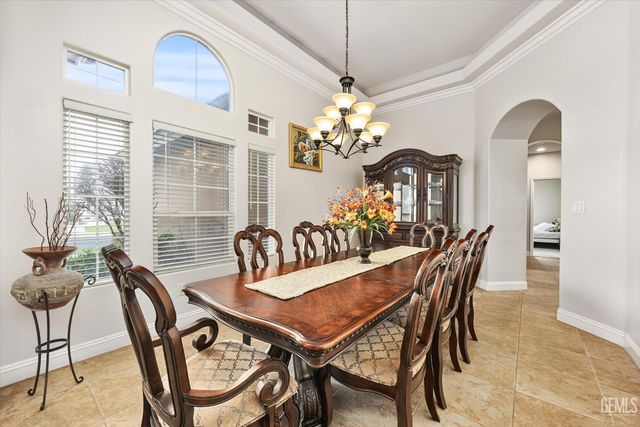 9905 Lightner Way, Bakersfield, CA 93311