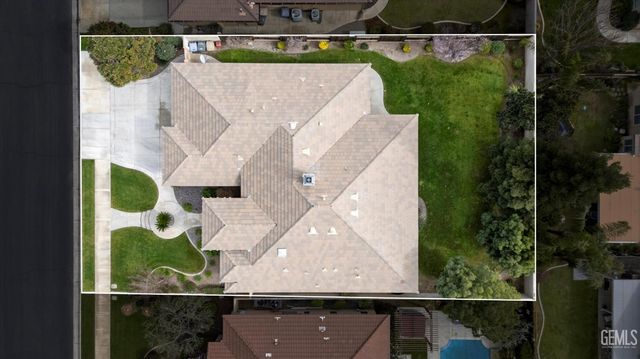 9905 Lightner Way, Bakersfield, CA 93311