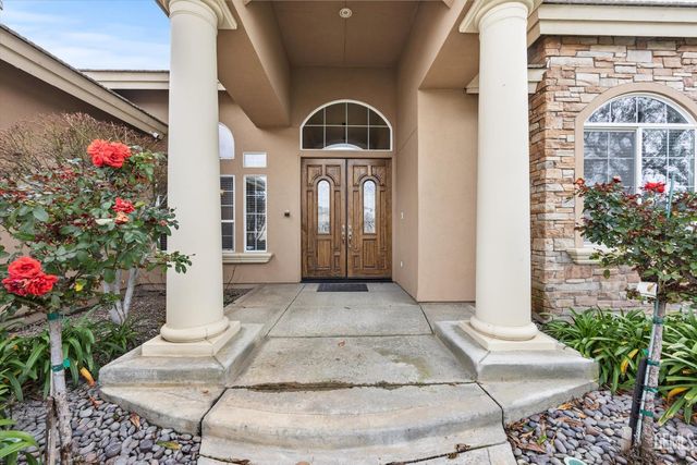 9905 Lightner Way, Bakersfield, CA 93311