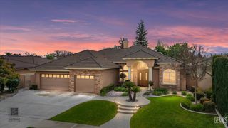 9905 Lightner Way, Bakersfield, CA 93311