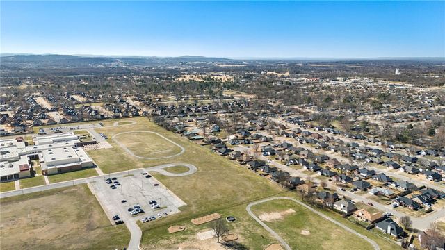 2973 Pagosa Street, Springdale, AR 72764