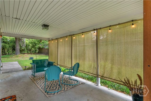 1504 W Creighton Place, Savannah, GA 31406