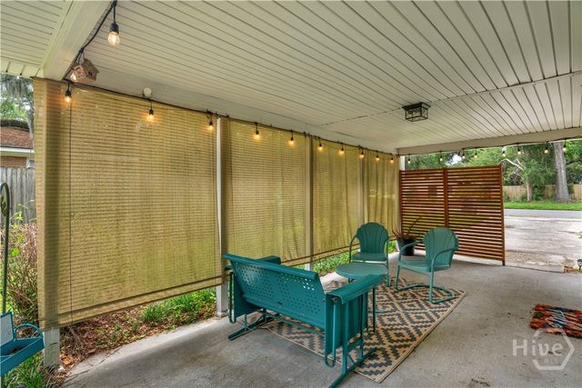 1504 W Creighton Place, Savannah, GA 31406