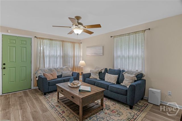 1504 W Creighton Place, Savannah, GA 31406