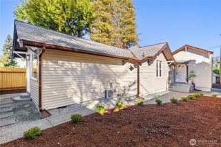 7310 SW 35th Avenue, Seattle, WA 98126