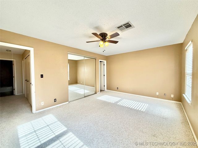 6232 S Yorktown Place 50B, Tulsa, OK 74136