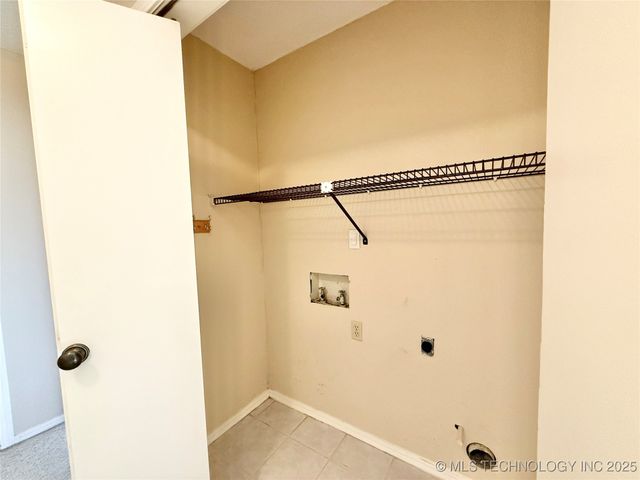 6232 S Yorktown Place 50B, Tulsa, OK 74136