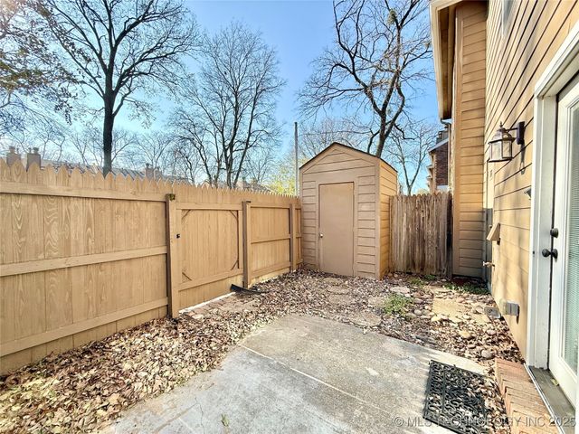6232 S Yorktown Place 50B, Tulsa, OK 74136