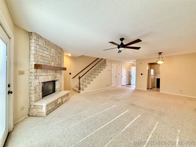 6232 S Yorktown Place 50B, Tulsa, OK 74136