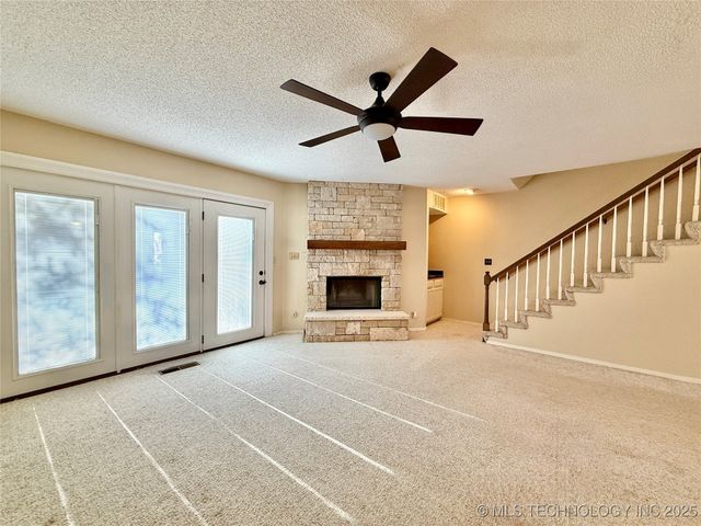 6232 S Yorktown Place 50B, Tulsa, OK 74136