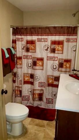 756 N Barton Street, Stephenville, TX 76401