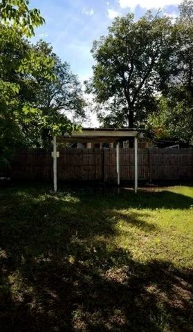 756 N Barton Street, Stephenville, TX 76401